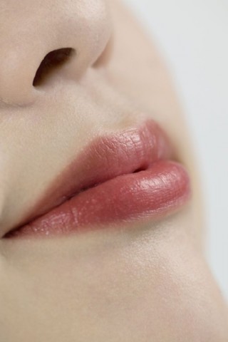 女人红润唇部特写图片图片