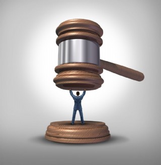 创意设计法律锤图片